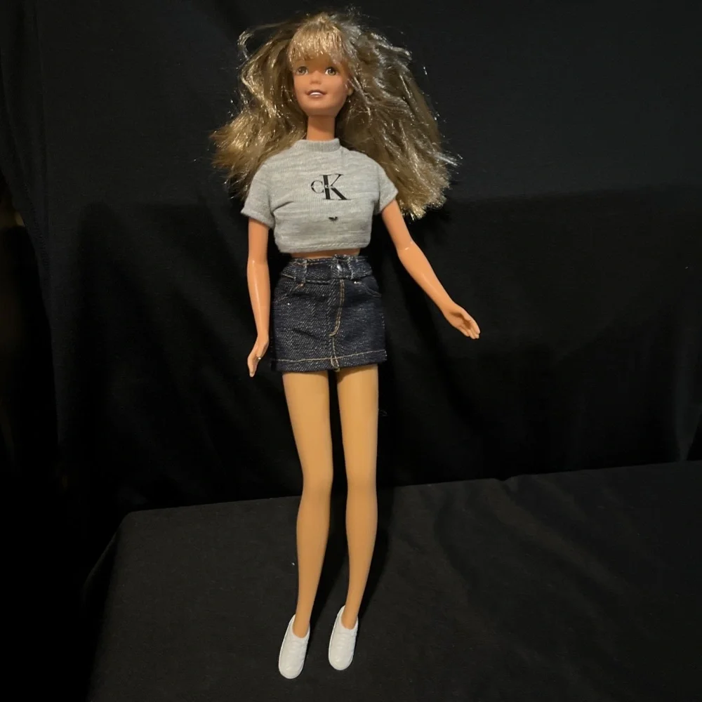 Cute Vintage 1996 Mattel Calvin Klein Jeans Barbie Doll - Picture 2 of 6